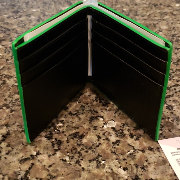 MK billfold - Picture 3 of 3